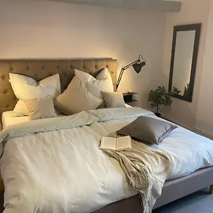  Apartment Marzipan - Im Herzen Der Altstadt, Historisches Gebaeude Mit Modernem Ambiente, W-lan